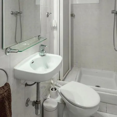 Πανσιόν Hotel Ruby *